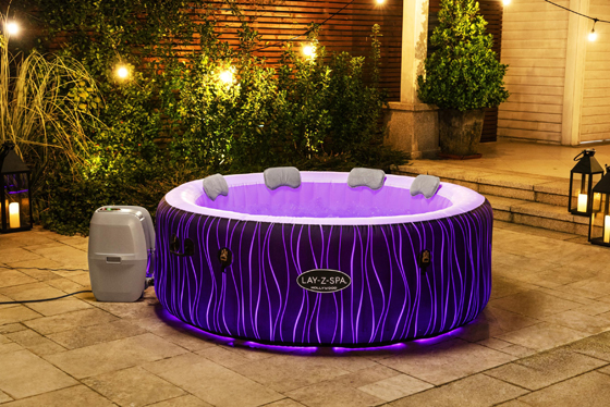 inflatable-hot-tub-with-lights